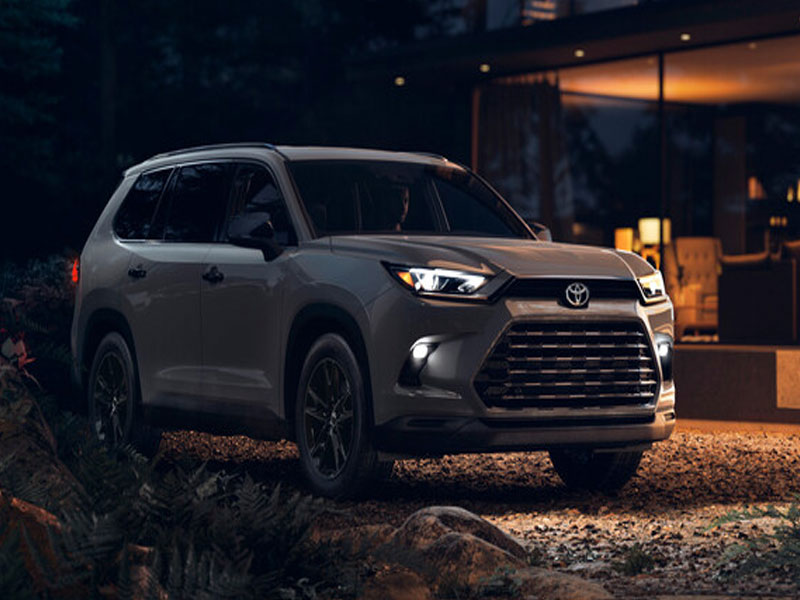 Blending Power with Comfort to Create the Ultimate Family SUV